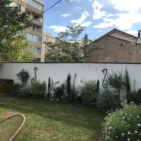 Nyaraló Loft 90m2 Avec Chauffe Unique A Lyon